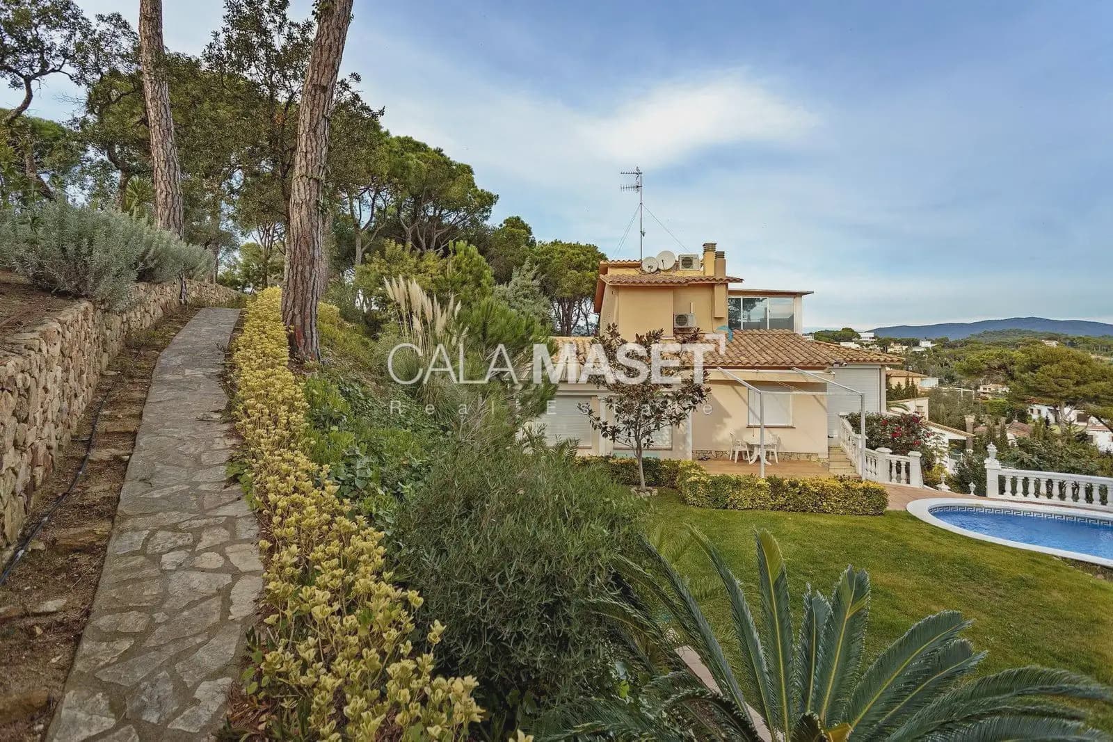 7 soverom Villa til salgs i Calonge i Sant Antoni med svømmebasseng garasje - € 1 160 000 (Ref: 9890897)