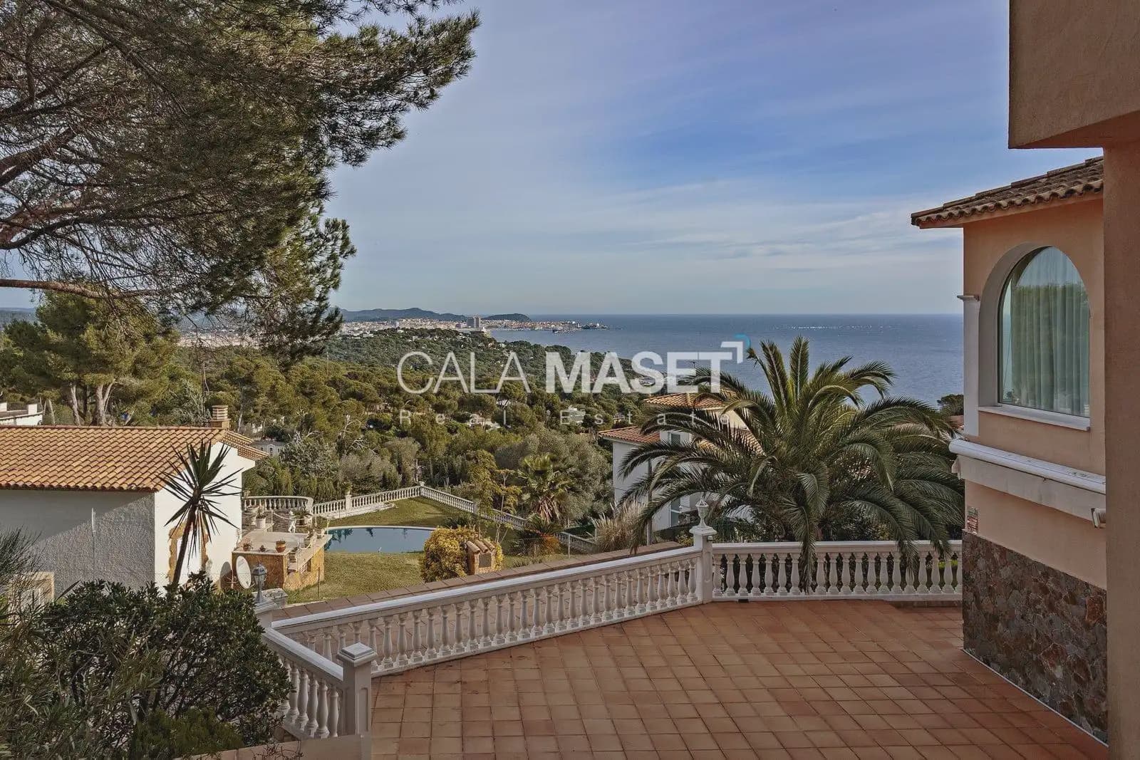 7 soverom Villa til salgs i Calonge i Sant Antoni med svømmebasseng garasje - € 1 160 000 (Ref: 9890897)