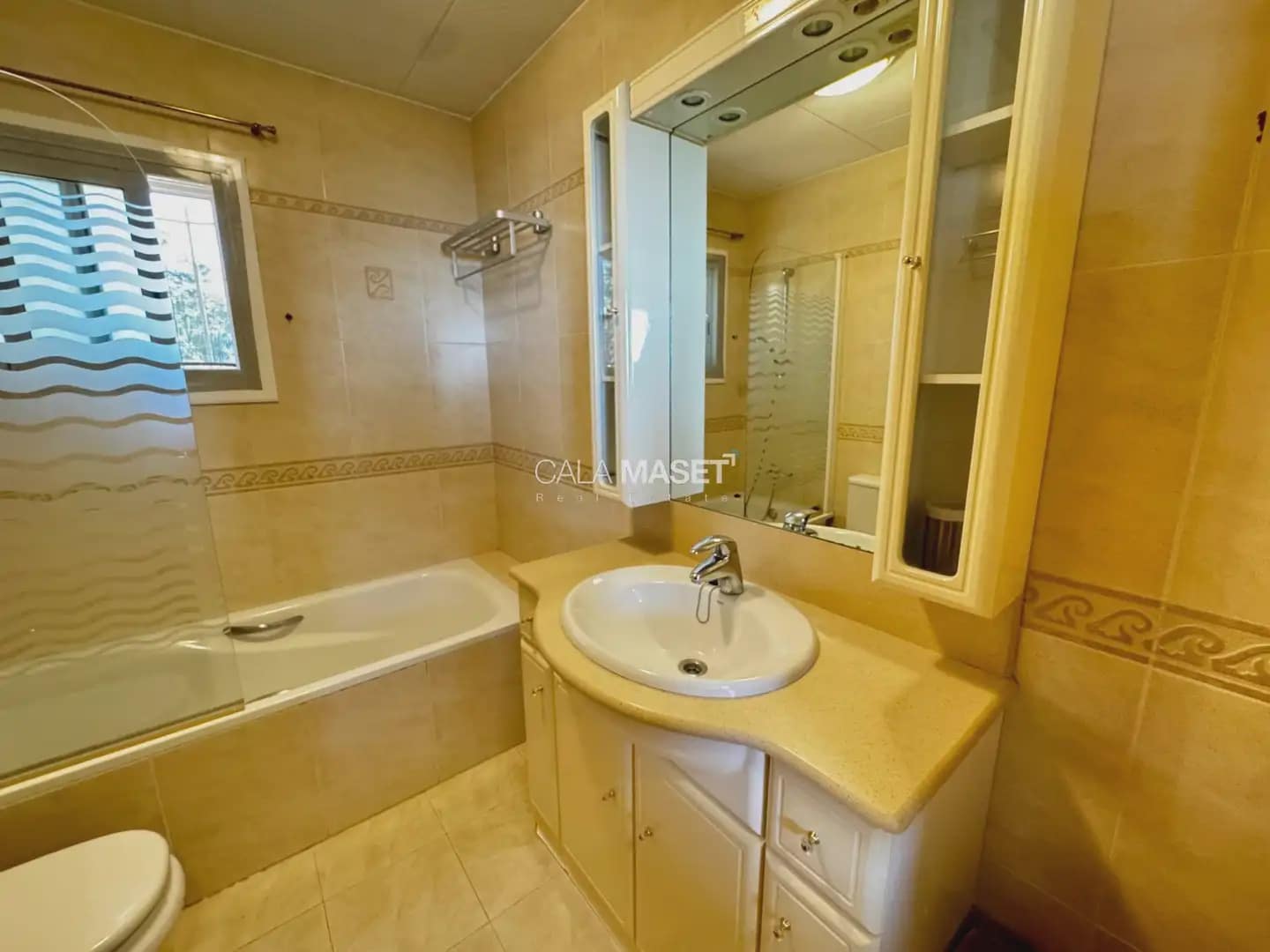 7 soverom Villa til salgs i Calonge i Sant Antoni med svømmebasseng garasje - € 1 160 000 (Ref: 9890897)