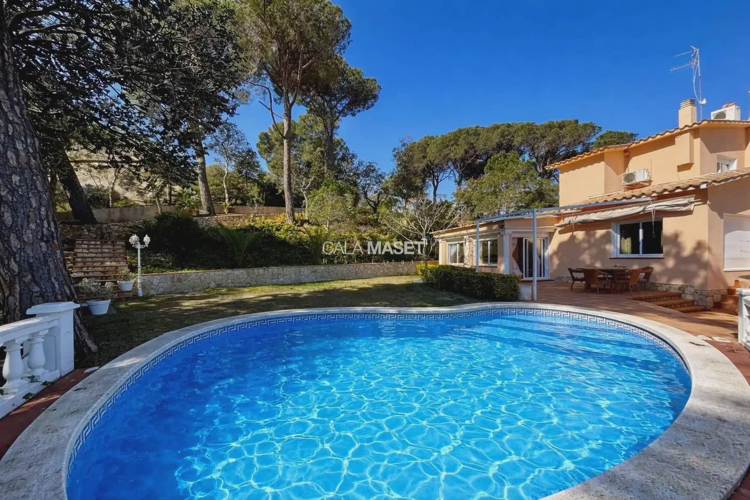 7 soverom Villa til salgs i Calonge i Sant Antoni med svømmebasseng garasje - € 1 160 000 (Ref: 9890897)