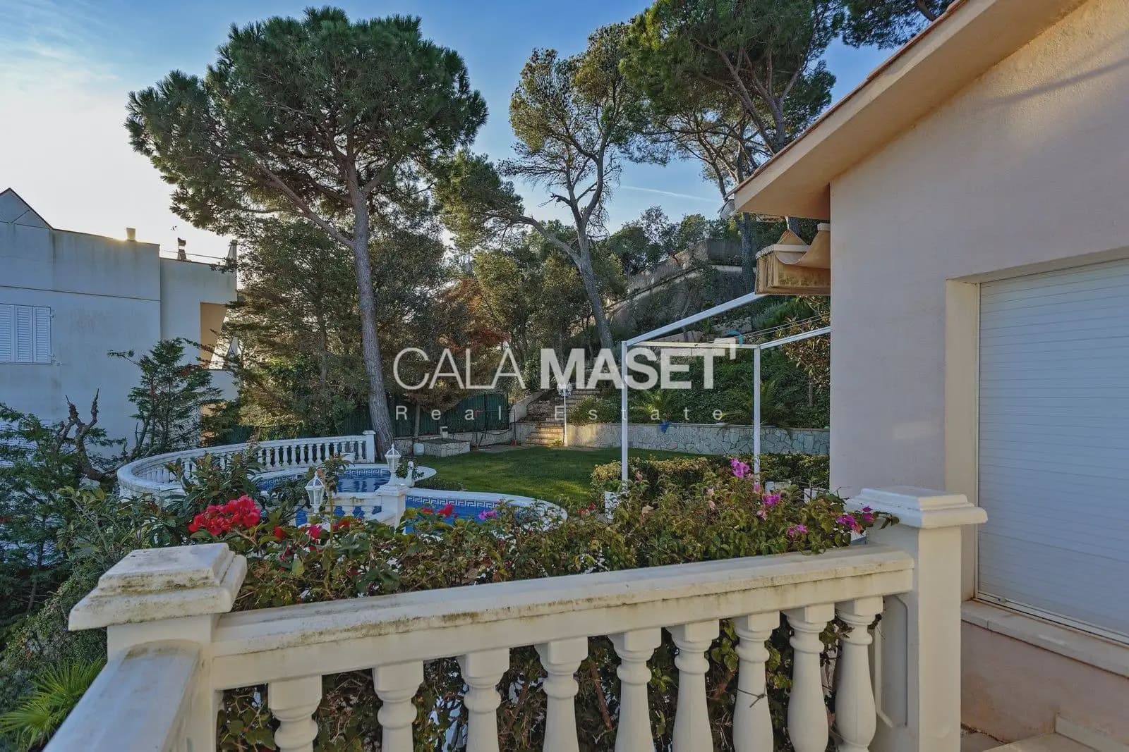 7 soverom Villa til salgs i Calonge i Sant Antoni med svømmebasseng garasje - € 1 160 000 (Ref: 9890897)