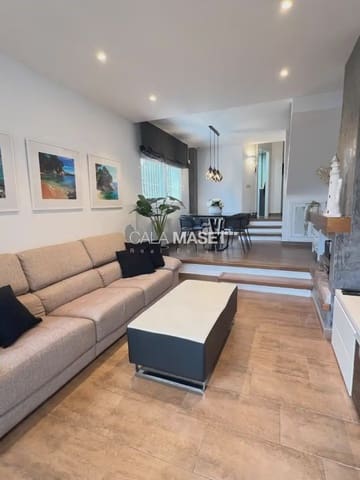 3 camera da letto Casa in vendita in Castell-Platja d'Aro con piscina garage - 475.000 € (Rif: 9895162)