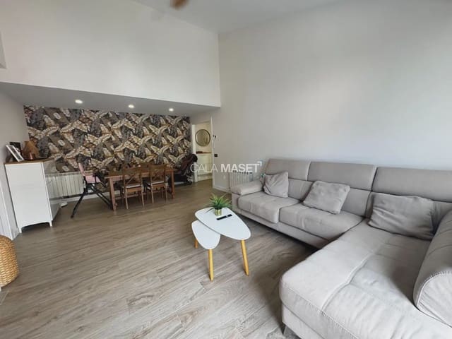 3 soveværelse Lejlighed til salg i Santa Cristina d'Aro med swimmingpool garage - € 325.000 (Ref: 9902694)