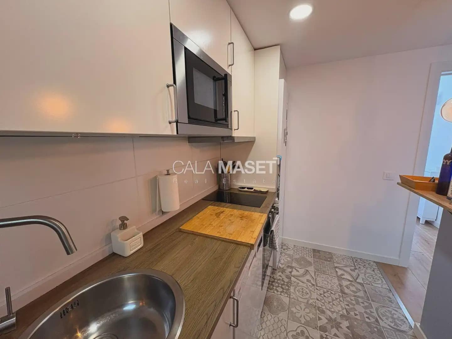 2 bedroom Apartment for sale in S'Agaro with garage - € 299,000 (Ref: 9912245)