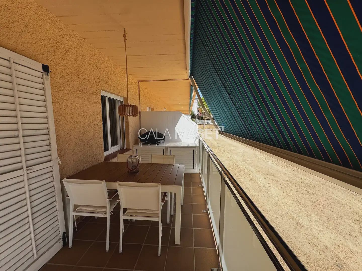 2 bedroom Apartment for sale in S'Agaro with garage - € 299,000 (Ref: 9912245)