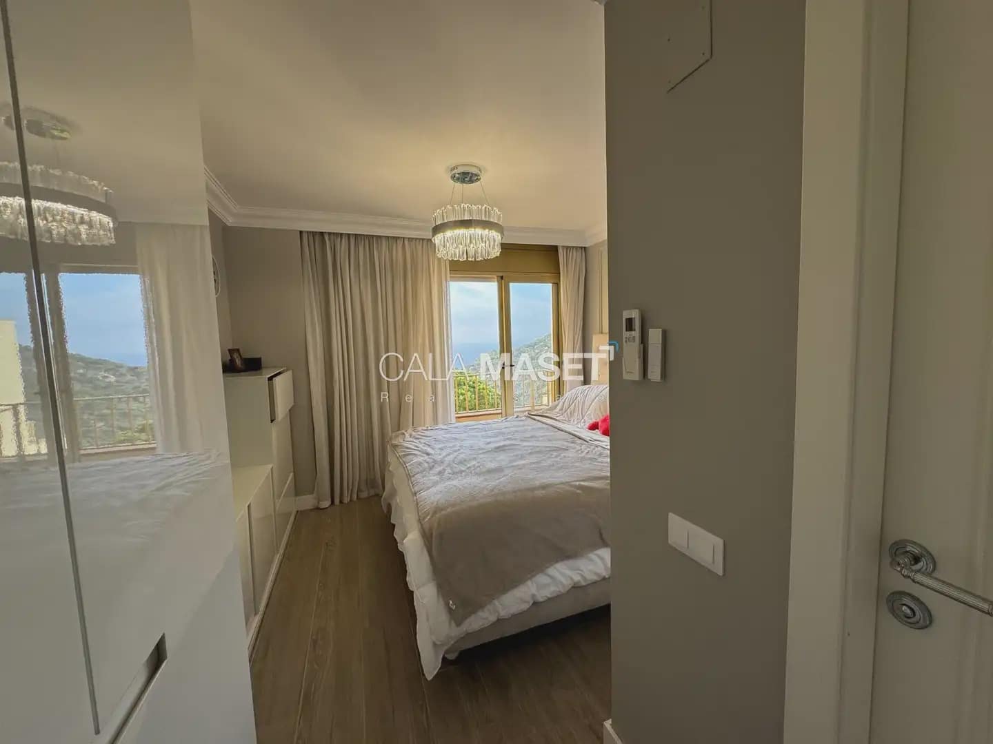 2 bedroom Flat for sale in Sant Feliu de Guixols with garage - € 650,000 (Ref: 9926553)