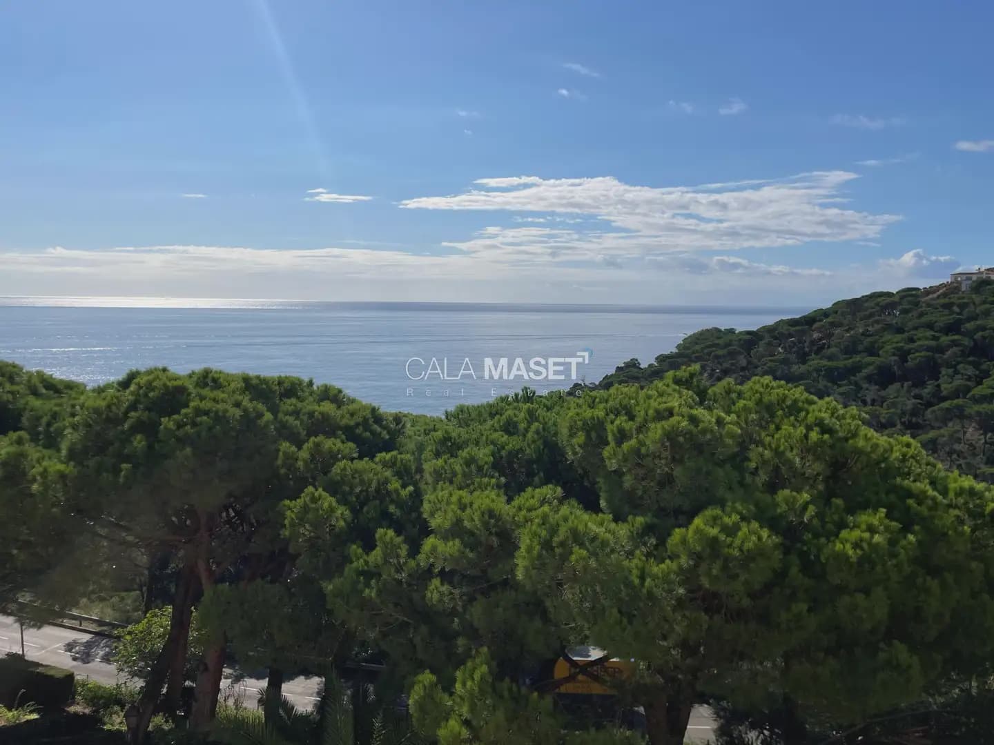 2 bedroom Flat for sale in Sant Feliu de Guixols with garage - € 650,000 (Ref: 9926553)