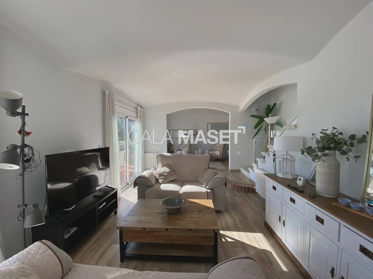 6 bedroom Villa for sale in Castell d'Aro with pool garage - € 995,000 (Ref: 9935002)