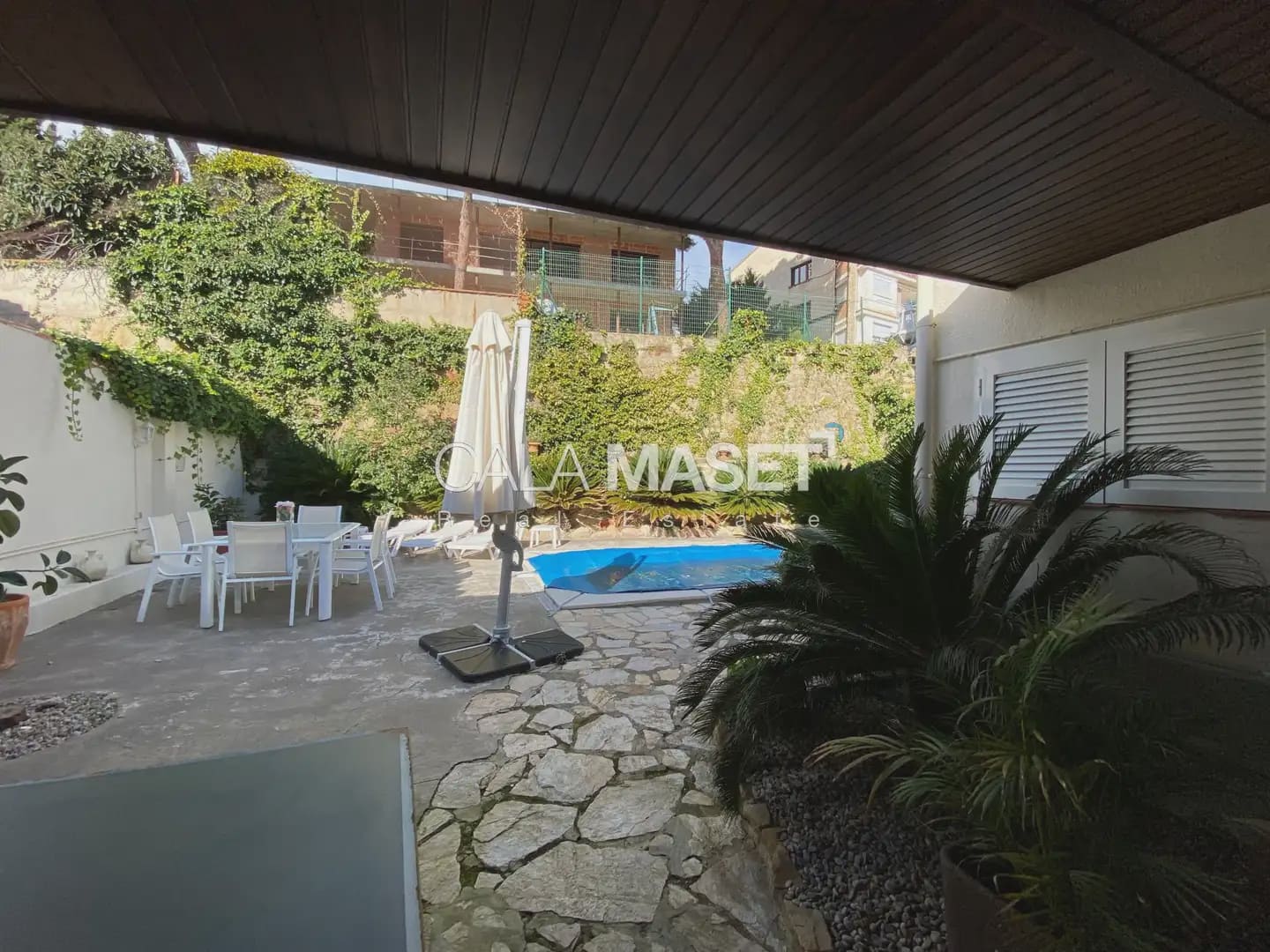 6 bedroom Villa for sale in Castell d'Aro with pool garage - € 995,000 (Ref: 9935002)
