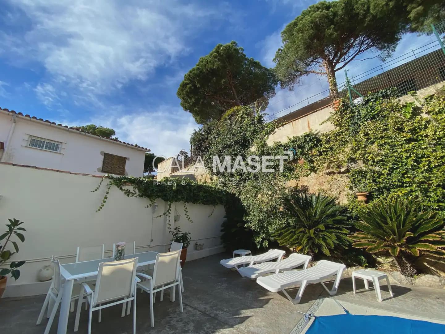6 bedroom Villa for sale in Castell d'Aro with pool garage - € 995,000 (Ref: 9935002)