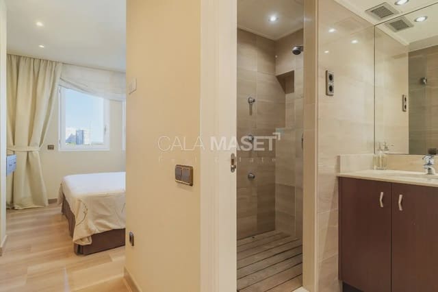 5 soveværelse Lejlighed til salg i Castell d'Aro, Castell-Platja d'Aro med swimmingpool garage - € 950.000 (Ref: 9948680)
