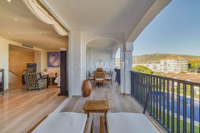 5 soveværelse Lejlighed til salg i Castell d'Aro, Castell-Platja d'Aro med swimmingpool garage - € 950.000 (Ref: 9948680)