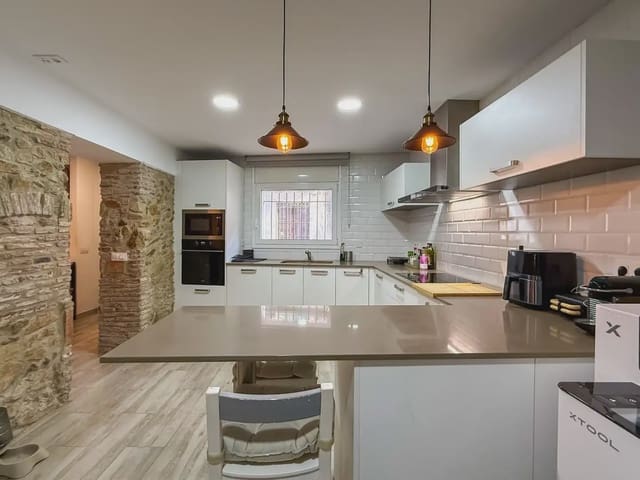 3 sovrum Hus till salu i Calonge i Sant Antoni - 305 000 € (Ref: 9948915)
