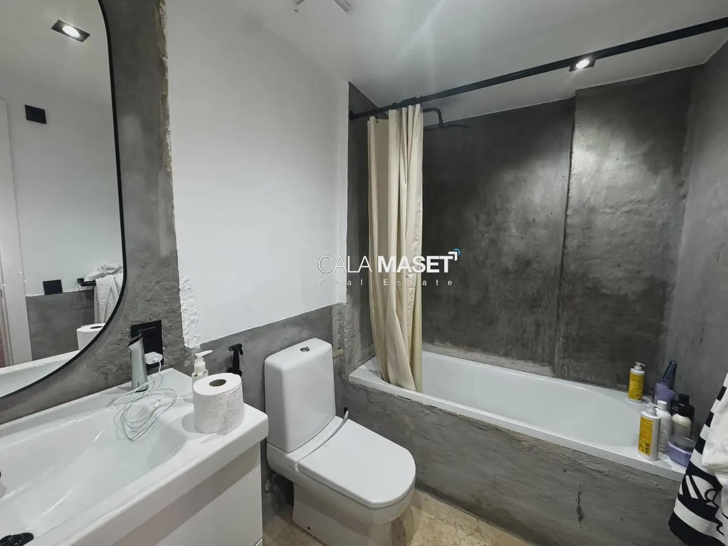3 sypialnia Penthouse na sprzedaż w Platja d'Aro - 300 000 € (Ref: 9965692)