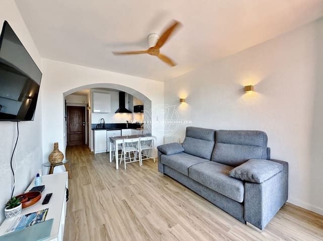 1 makuuhuone Huoneisto myytävänä paikassa Roses mukana uima-altaan - 115 000 € (Ref: 10021630)