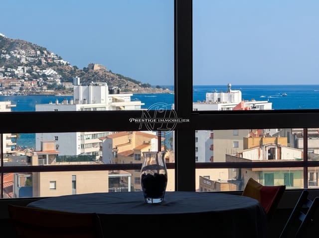 1 bedroom Apartment for sale in Roses with pool - € 102,000 (Ref: 10025353)