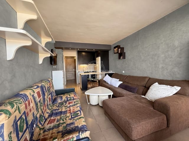 1 bedroom Apartment for sale in Roses with pool - € 102,000 (Ref: 10025353)