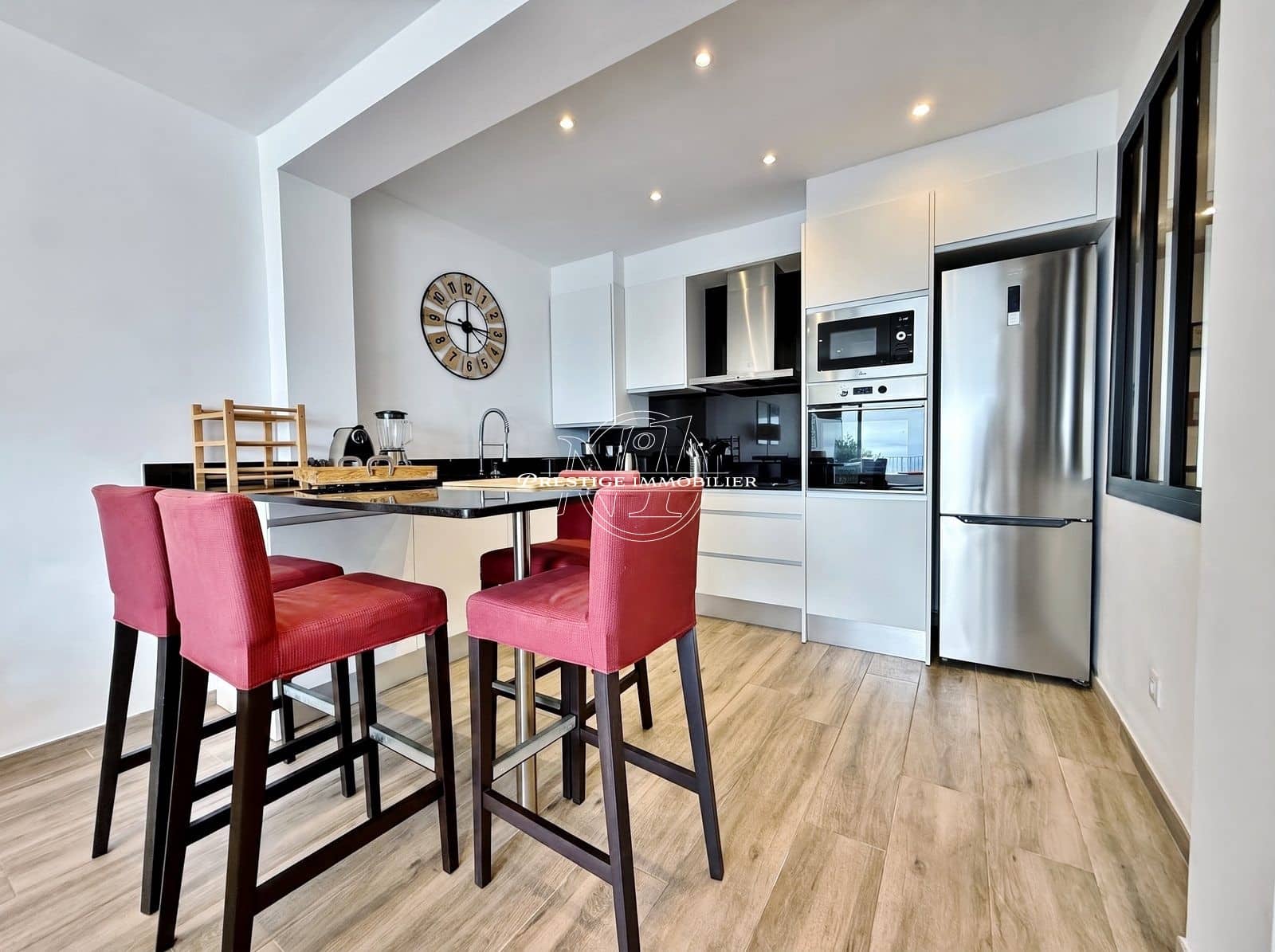 3 slaapkamer Appartement te koop in Roses - € 435.000 (Ref: 10037127)