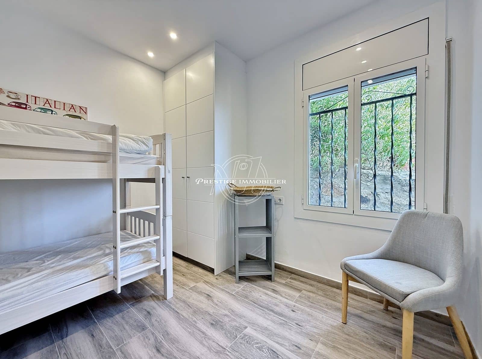 3 slaapkamer Appartement te koop in Roses - € 435.000 (Ref: 10037127)