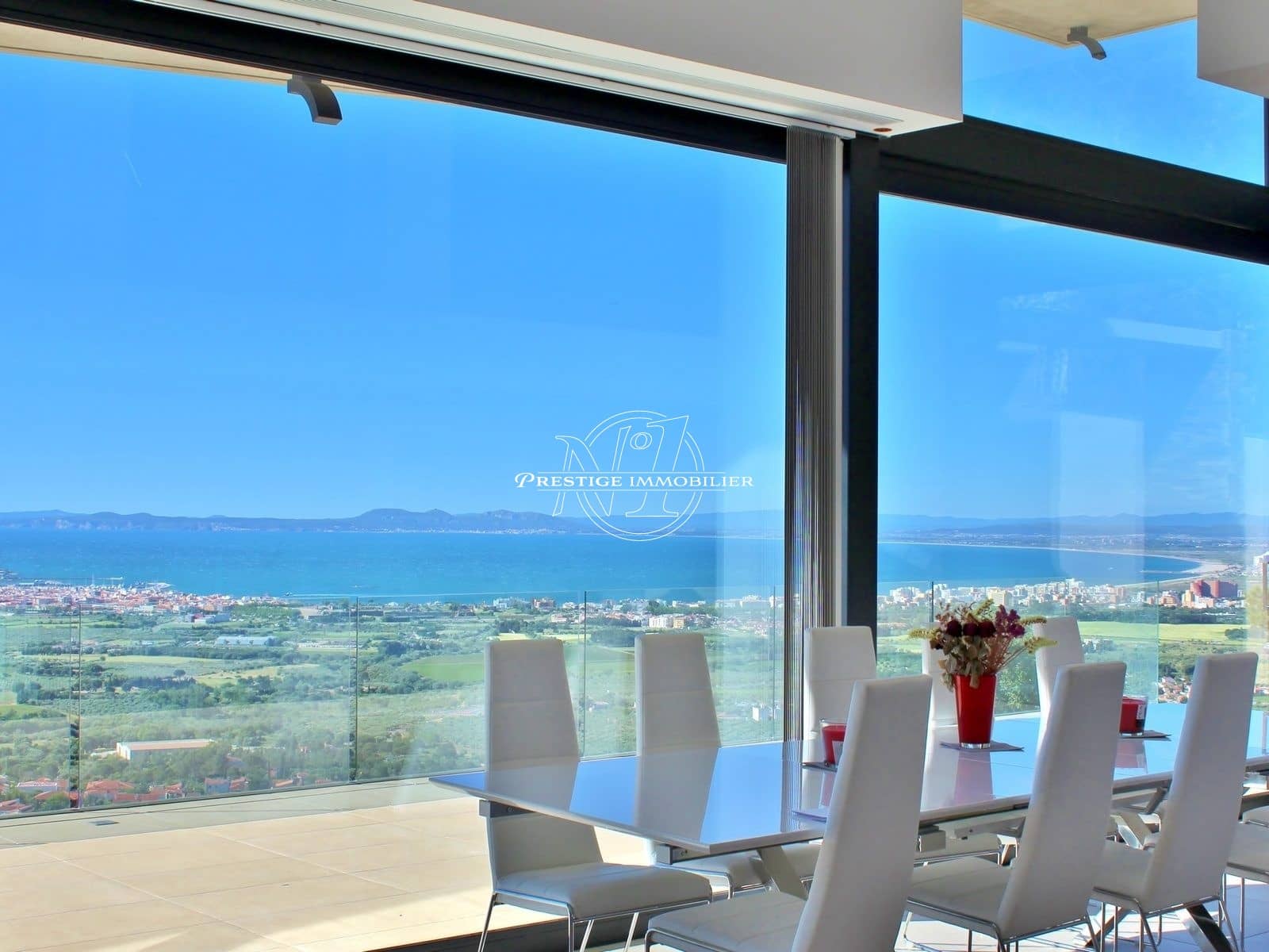 5 slaapkamer Villa te koop in Roses - € 3.290.000 (Ref: 10039972)