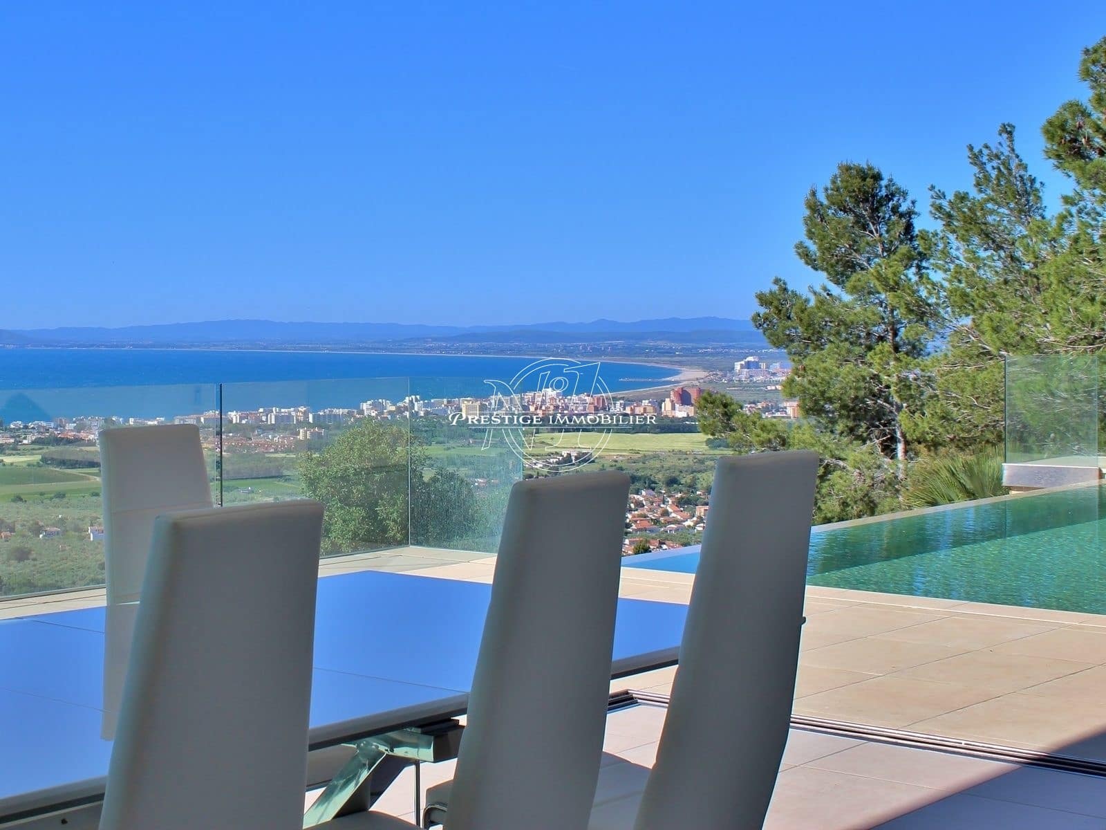 5 slaapkamer Villa te koop in Roses - € 3.290.000 (Ref: 10039972)