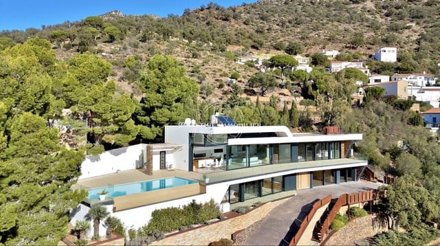 5 slaapkamer Villa te koop in Roses - € 3.290.000 (Ref: 10039972)