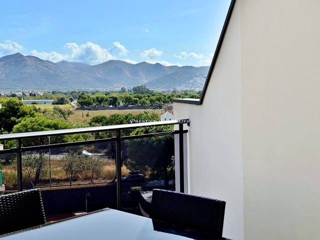 1 bedroom Apartment for sale in Roses with pool - € 159,000 (Ref: 10040741)