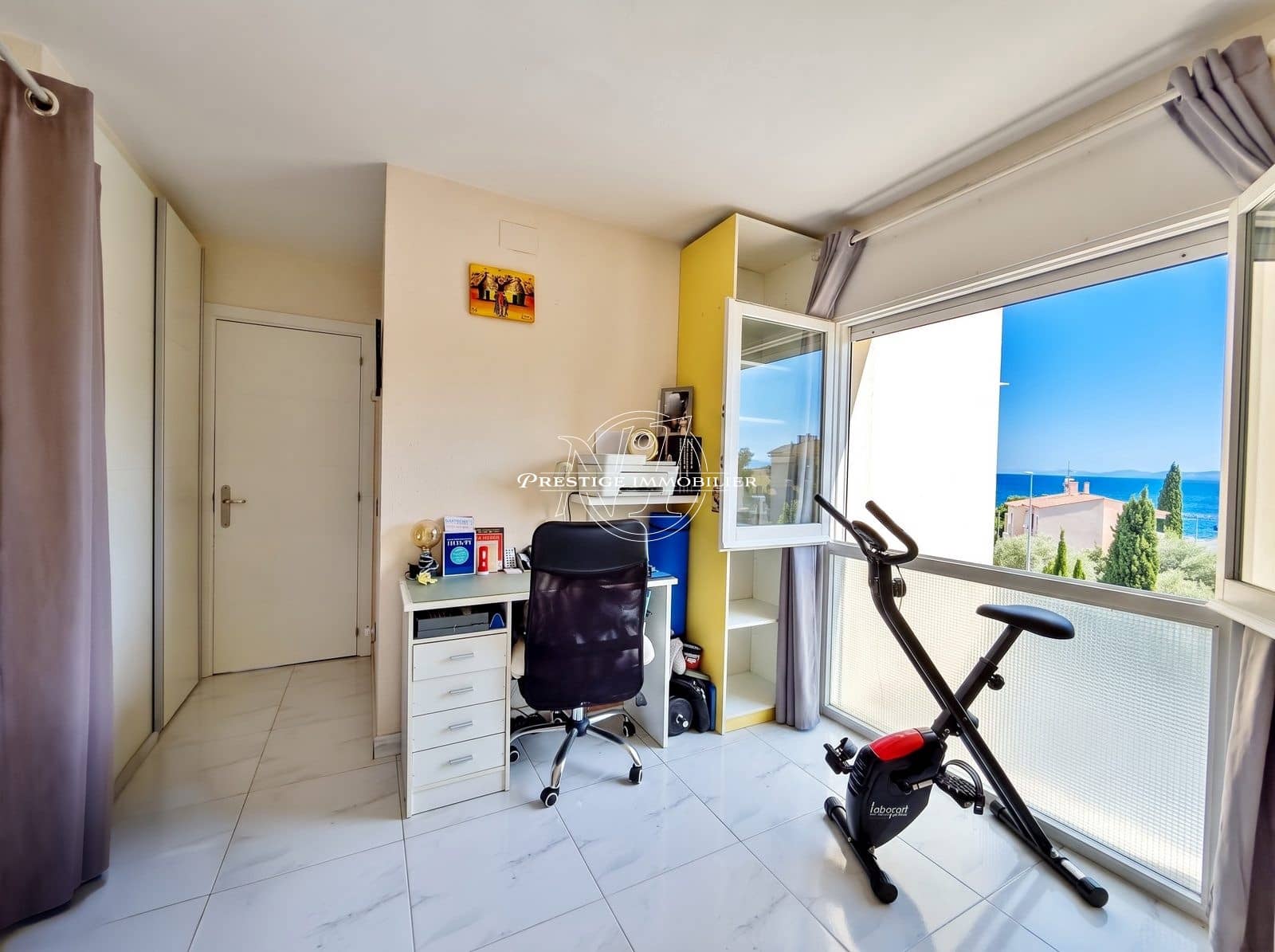 2 bedroom Apartment for sale in Roses - € 329,000 (Ref: 10046203)
