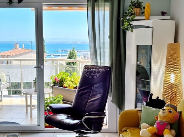 2 bedroom Apartment for sale in Roses - € 329,000 (Ref: 10046203)