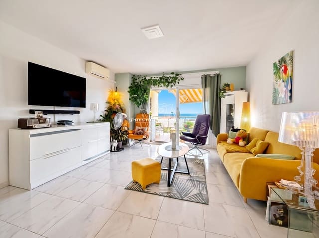 2 bedroom Apartment for sale in Roses - € 329,000 (Ref: 10046203)