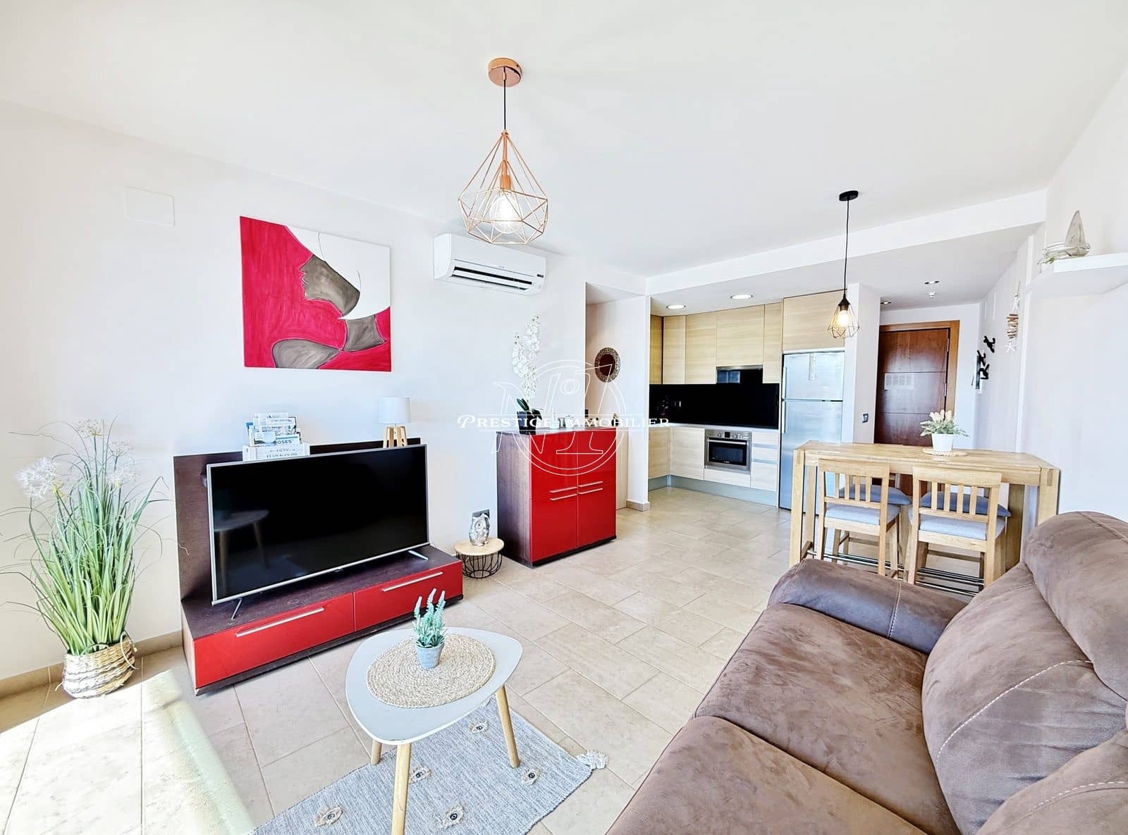 2 bedroom Apartment for sale in Roses with pool - € 279,000 (Ref: 10046204)