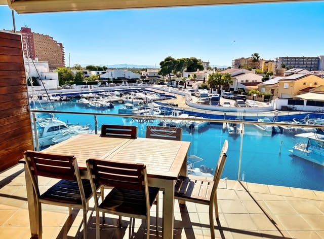 2 bedroom Apartment for sale in Roses with pool - € 279,000 (Ref: 10046204)