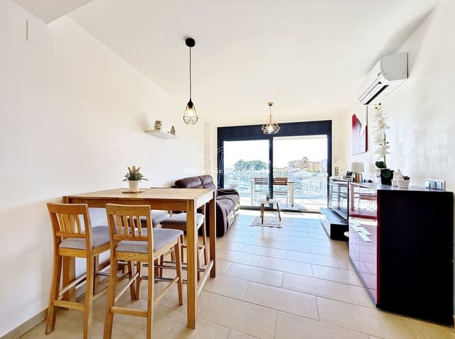 2 bedroom Apartment for sale in Roses with pool - € 279,000 (Ref: 10046204)