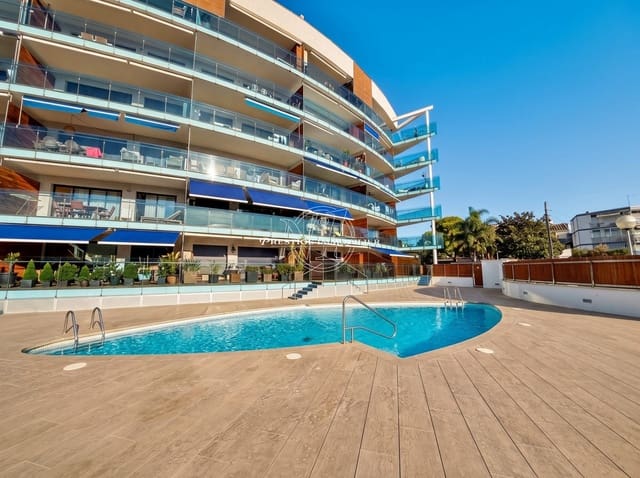2 bedroom Apartment for sale in Roses with pool - € 279,000 (Ref: 10046204)