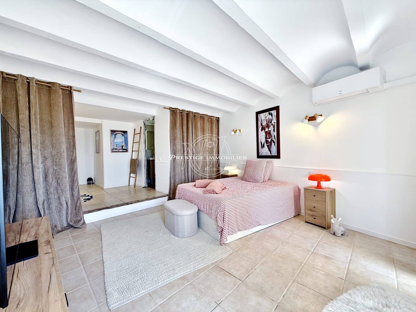 2 slaapkamer Villa te koop in Roses met zwembad - € 449.000 (Ref: 10046205)