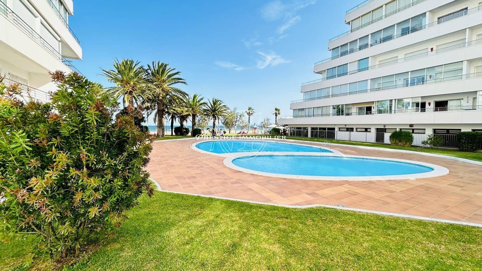 1 bedroom Apartment for sale in Roses with pool - € 166,000 (Ref: 10047028)