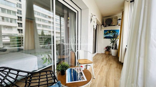1 sovrum Lägenhet till salu i Roses med pool - 166 000 € (Ref: 10047028)
