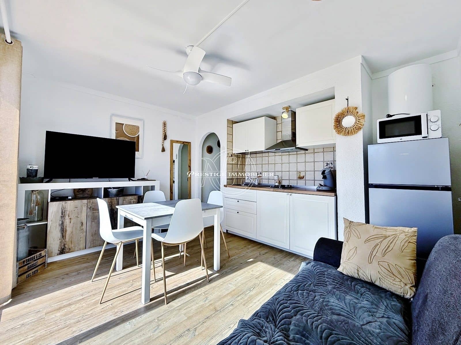 1 makuuhuone Huoneisto myytävänä paikassa Roses mukana uima-altaan - 149 000 € (Ref: 10070245)