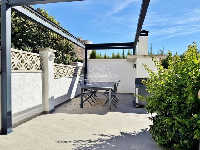 4 chambre Villa/Maison à vendre à Roses avec piscine - 595 000 € (Ref: 10078149)