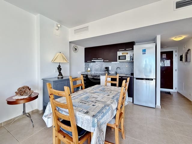 2 soverom Leilighet til salgs i Roses med svømmebasseng - € 328 000 (Ref: 10080057)