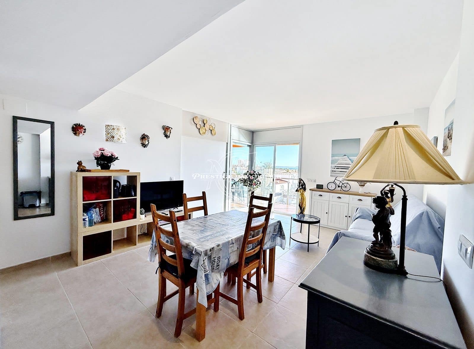 2 soverom Leilighet til salgs i Roses med svømmebasseng - € 328 000 (Ref: 10080057)