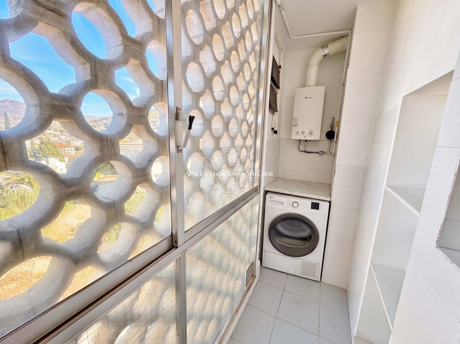 3 Zimmer Apartment zu verkaufen in Roses mit Pool - 495.000 € (Ref: 10081057)