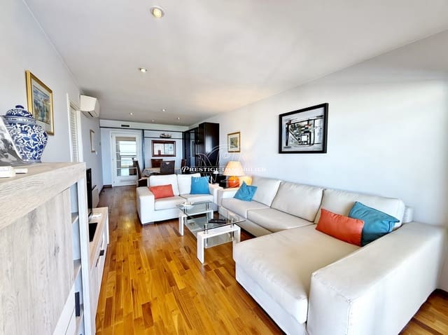 3 sovrum Lägenhet till salu i Roses med pool - 495 000 € (Ref: 10081057)