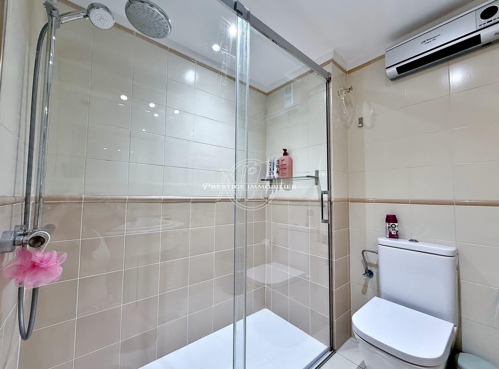 3 Zimmer Apartment zu verkaufen in Roses mit Pool - 495.000 € (Ref: 10081057)
