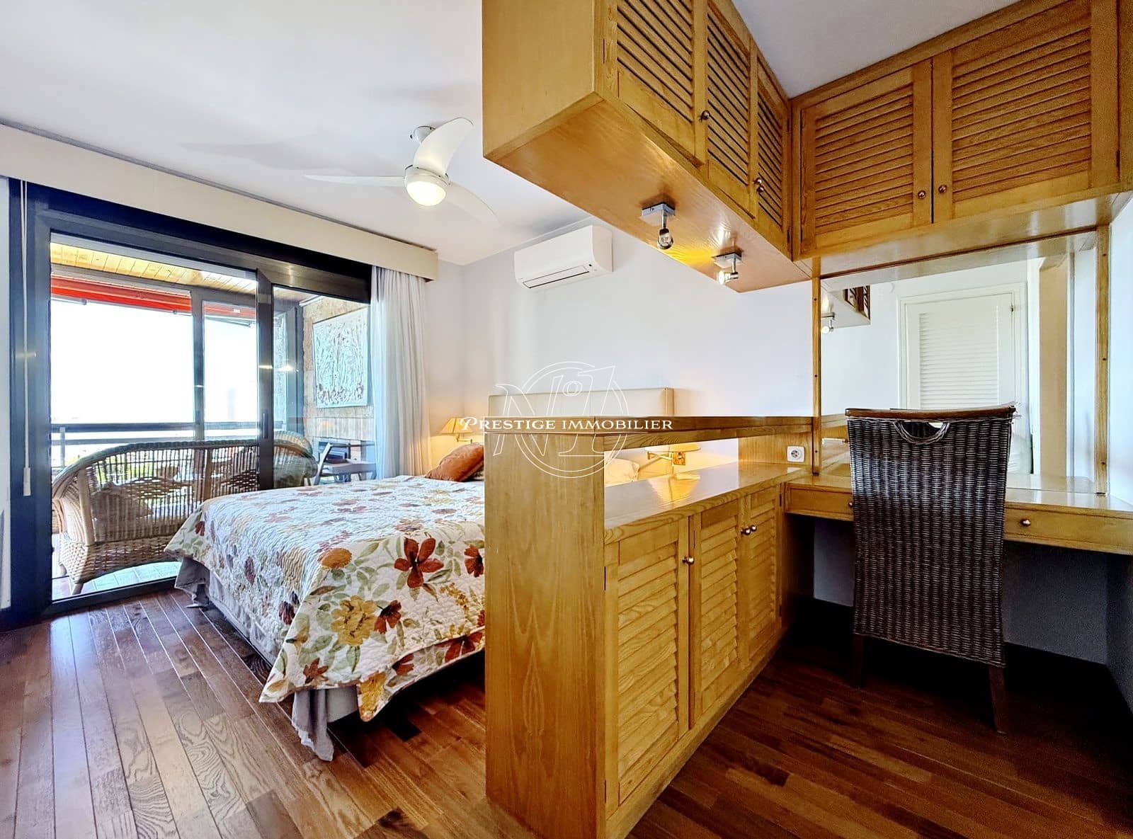 3 Zimmer Apartment zu verkaufen in Roses mit Pool - 495.000 € (Ref: 10081057)