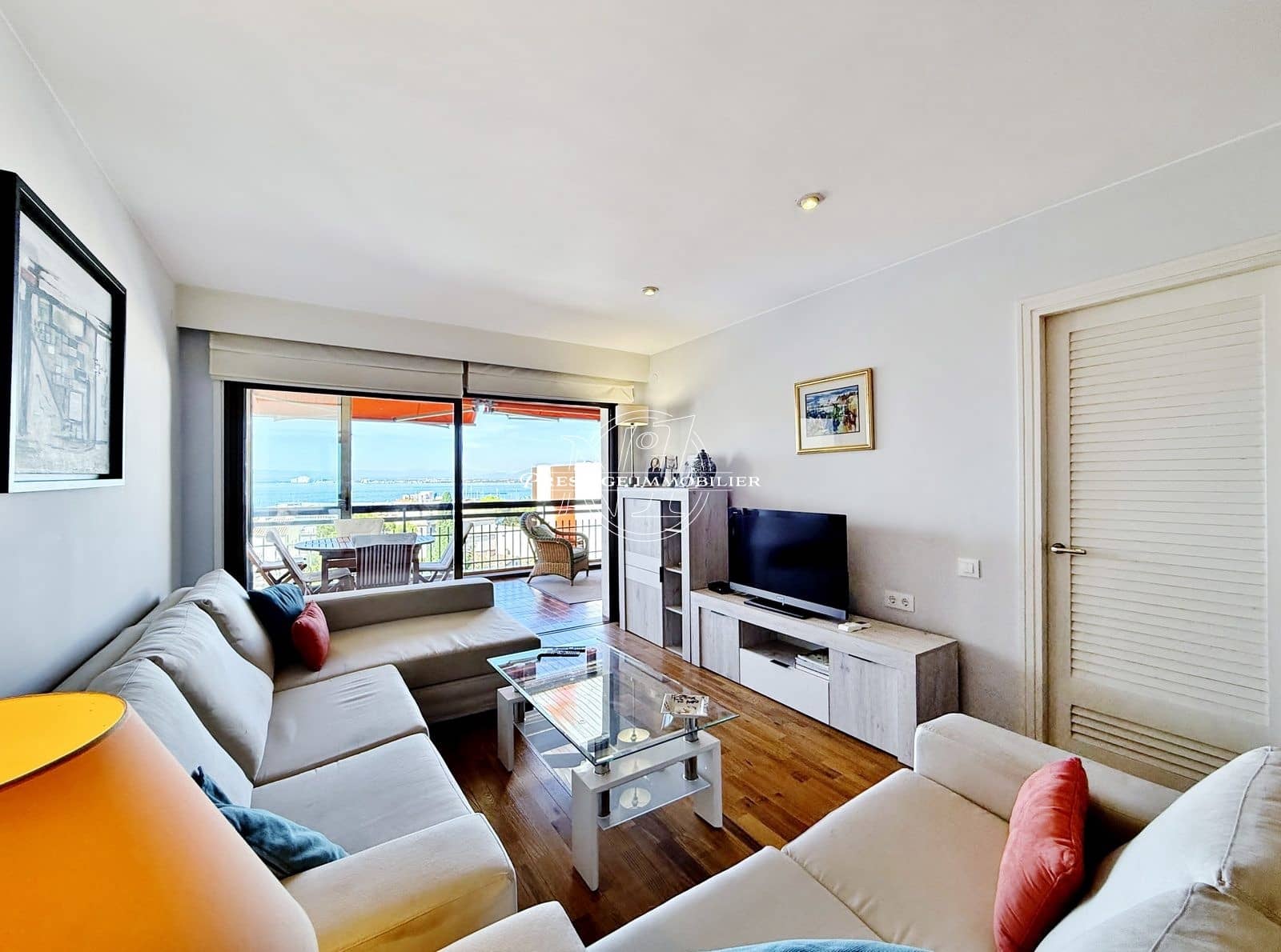 3 Zimmer Apartment zu verkaufen in Roses mit Pool - 495.000 € (Ref: 10081057)