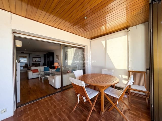 3 sovrum Lägenhet till salu i Roses med pool - 495 000 € (Ref: 10081057)