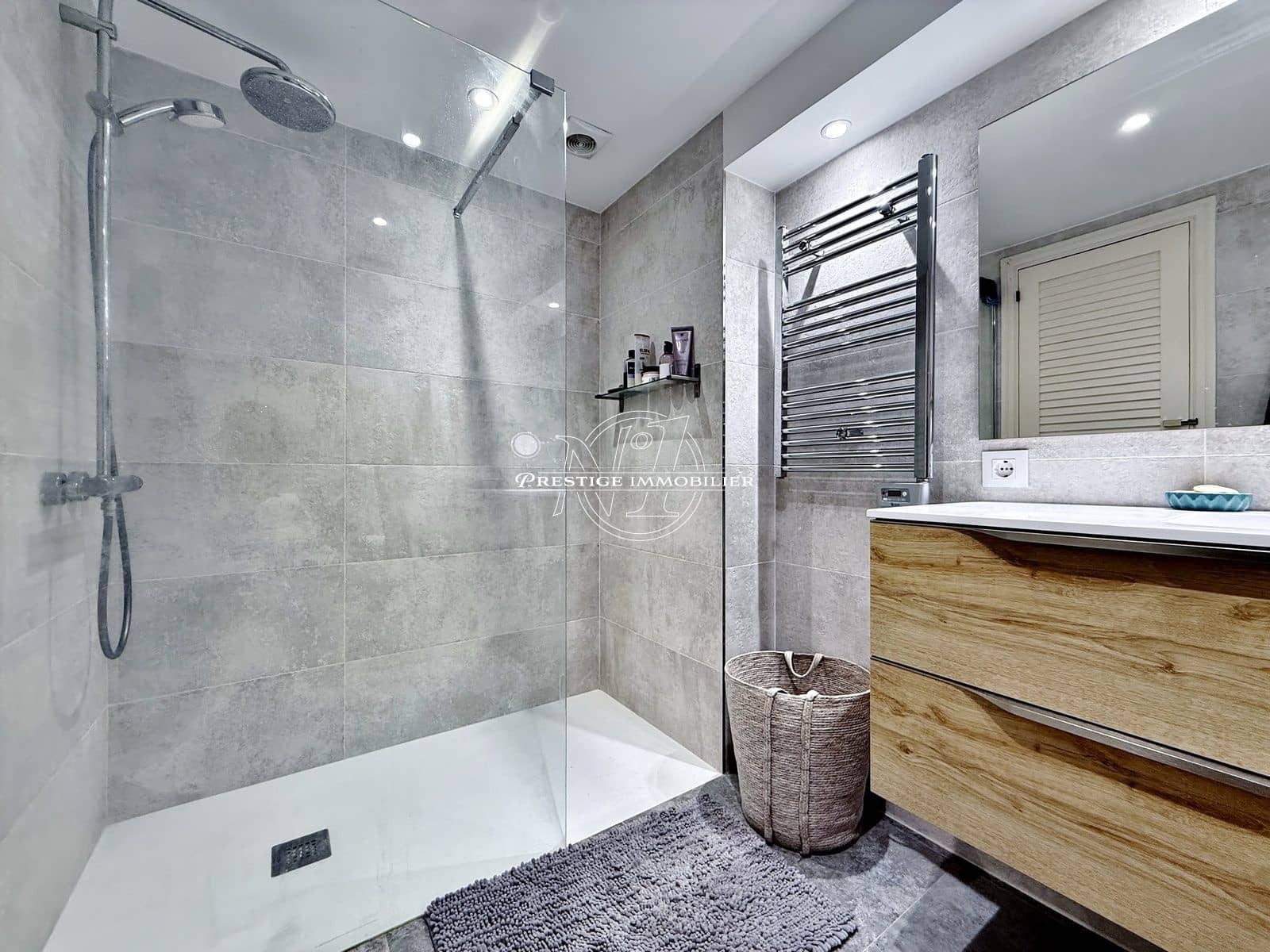 3 Zimmer Apartment zu verkaufen in Roses mit Pool - 495.000 € (Ref: 10081057)