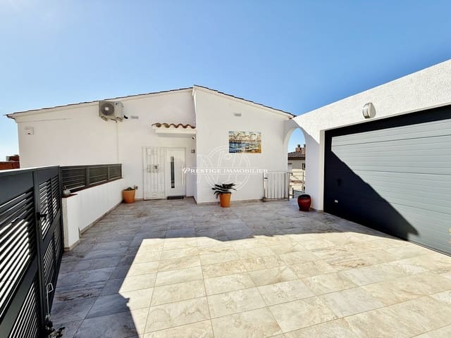 4 chambre Villa/Maison à vendre à Roses avec garage - 795 000 € (Ref: 10109367)