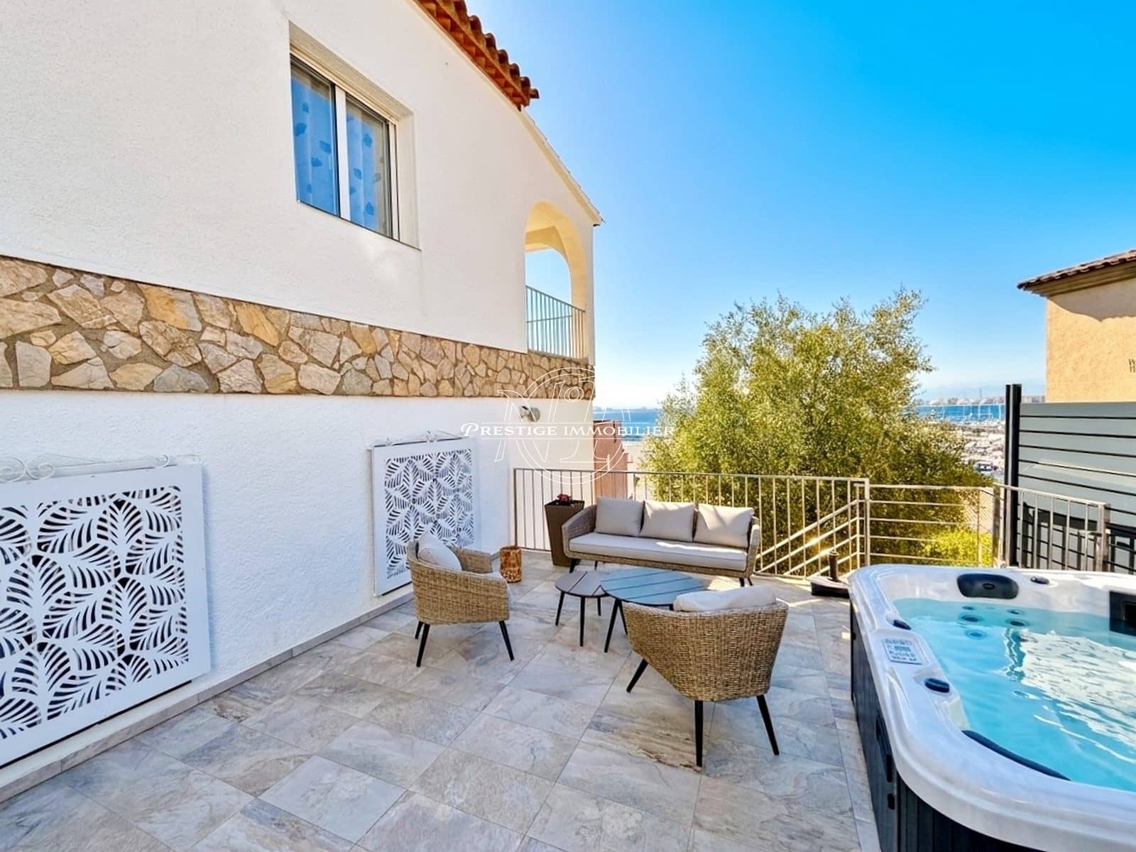 4 chambre Villa/Maison à vendre à Roses avec garage - 795 000 € (Ref: 10109367)